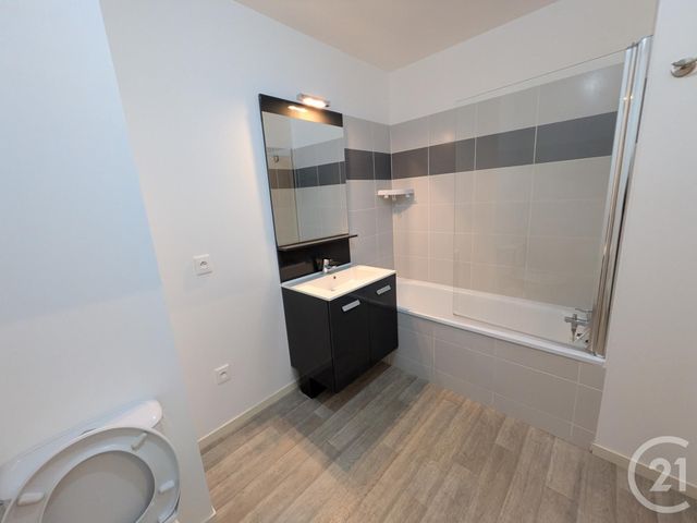 Appartement F2 à louer - 2 pièces - 42.0 m2 - LA CHAPELLE ST MESMIN - 45 - CENTRE - Century 21 Help'Immo