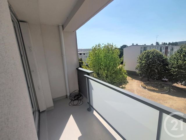 Appartement F3 à louer - 3 pièces - 52.57 m2 - ST JEAN DE LA RUELLE - 45 - CENTRE - Century 21 Help'Immo