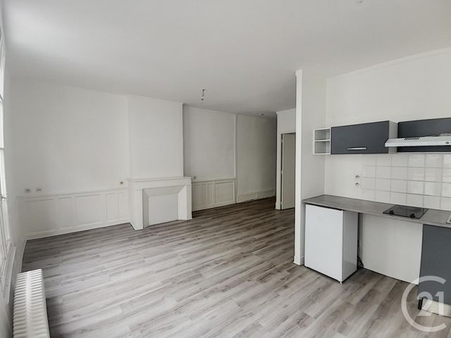 Appartement T2 à louer - 2 pièces - 40.11 m2 - ORLEANS - 45 - CENTRE - Century 21 Help'Immo