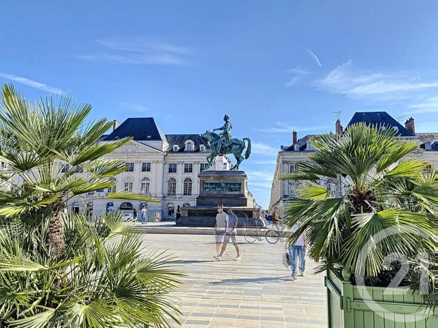 Appartement T2 à louer - 2 pièces - 40.11 m2 - ORLEANS - 45 - CENTRE - Century 21 Help'Immo