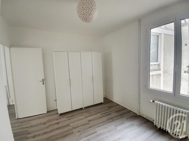 Appartement T2 à louer - 2 pièces - 40.11 m2 - ORLEANS - 45 - CENTRE - Century 21 Help'Immo