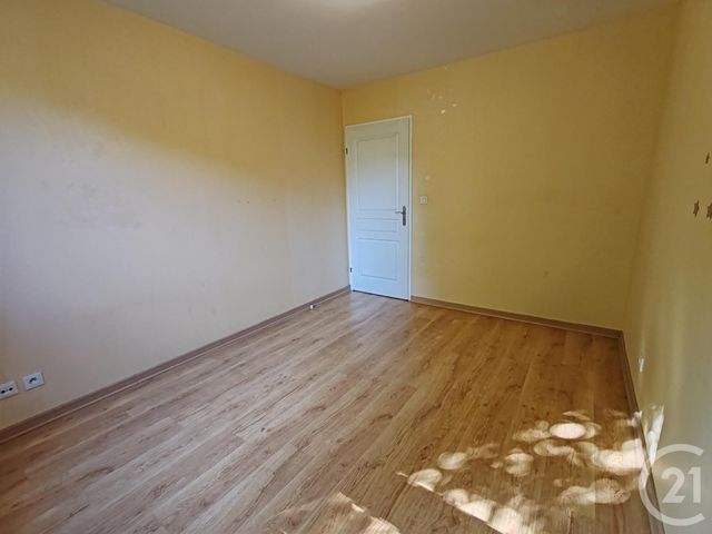 Appartement F3 à vendre - 3 pièces - 70.15 m2 - ST JEAN DE LA RUELLE - 45 - CENTRE - Century 21 Help'Immo