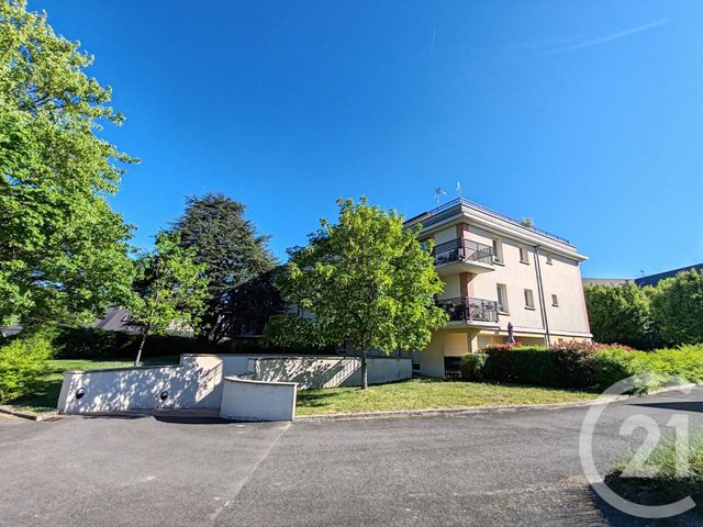 Appartement F3 à vendre - 3 pièces - 70.15 m2 - ST JEAN DE LA RUELLE - 45 - CENTRE - Century 21 Help'Immo