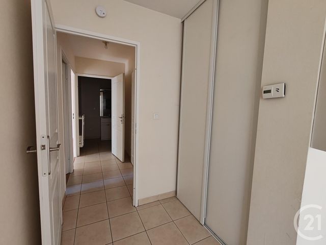 Appartement F3 à vendre - 3 pièces - 70.15 m2 - ST JEAN DE LA RUELLE - 45 - CENTRE - Century 21 Help'Immo