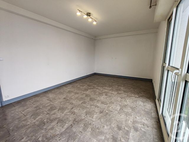 Appartement F3 à vendre - 3 pièces - 64.0 m2 - LA CHAPELLE ST MESMIN - 45 - CENTRE - Century 21 Help'Immo