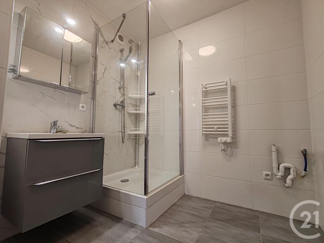 Appartement F3 à vendre - 3 pièces - 64.0 m2 - LA CHAPELLE ST MESMIN - 45 - CENTRE - Century 21 Help'Immo