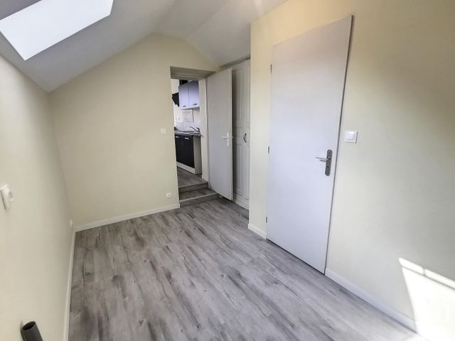Appartement F3 à louer - 3 pièces - 81.72 m2 - GRENEVILLE EN BEAUCE - 45 - CENTRE - Century 21 Help'Immo