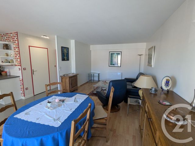 Appartement F4 à vendre - 4 pièces - 79.77 m2 - LA CHAPELLE ST MESMIN - 45 - CENTRE - Century 21 Help'Immo