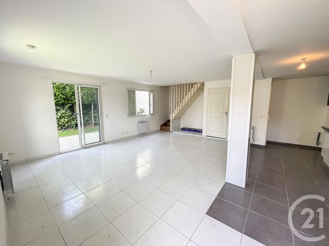 maison à louer - 4 pièces - 80.0 m2 - LA CHAPELLE ST MESMIN - 45 - CENTRE - Century 21 Help'Immo