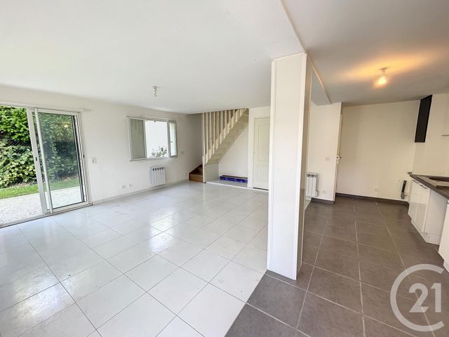 maison à louer - 4 pièces - 80.0 m2 - LA CHAPELLE ST MESMIN - 45 - CENTRE - Century 21 Help'Immo