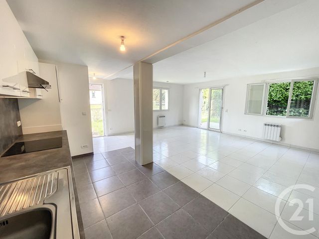 maison à louer - 4 pièces - 80.0 m2 - LA CHAPELLE ST MESMIN - 45 - CENTRE - Century 21 Help'Immo