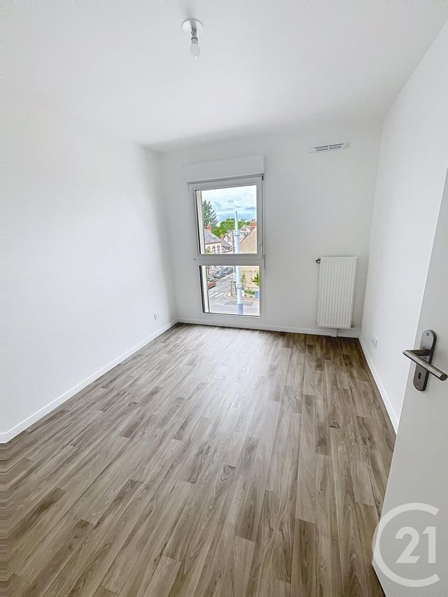 Appartement F3 à louer - 3 pièces - 65.22 m2 - ORLEANS - 45 - CENTRE - Century 21 Help'Immo