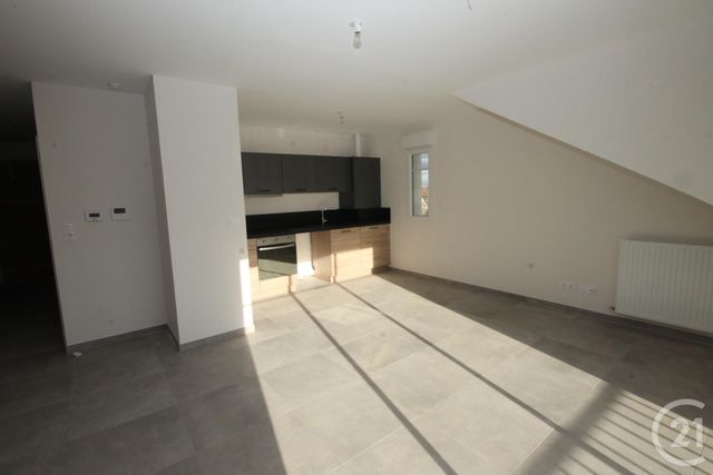 Appartement F2 à louer - 2 pièces - 45.0 m2 - ST DENIS EN VAL - 45 - CENTRE - Century 21 Help'Immo