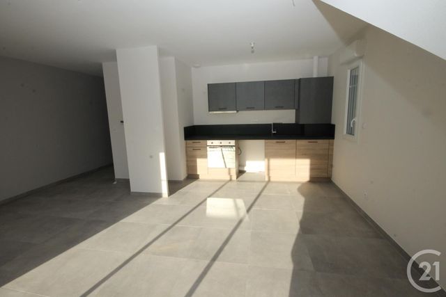 Appartement F2 à louer - 2 pièces - 45.0 m2 - ST DENIS EN VAL - 45 - CENTRE - Century 21 Help'Immo
