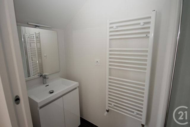 Appartement F2 à louer - 2 pièces - 45.0 m2 - ST DENIS EN VAL - 45 - CENTRE - Century 21 Help'Immo