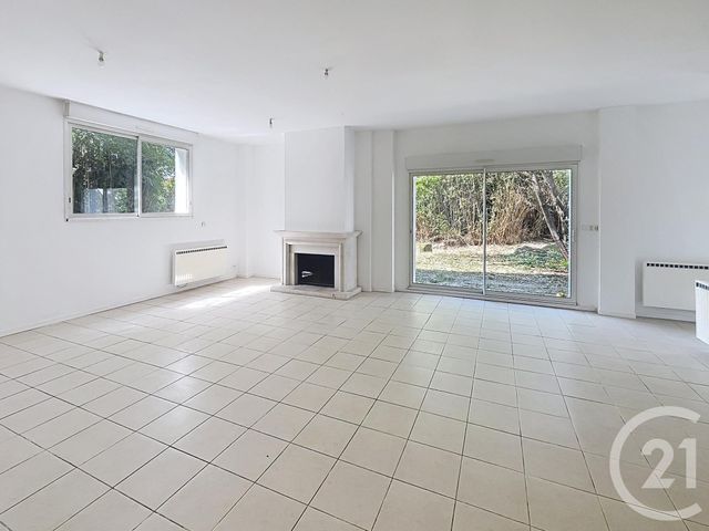 maison à louer - 6 pièces - 123.54 m2 - LA CHAPELLE ST MESMIN - 45 - CENTRE - Century 21 Help'Immo