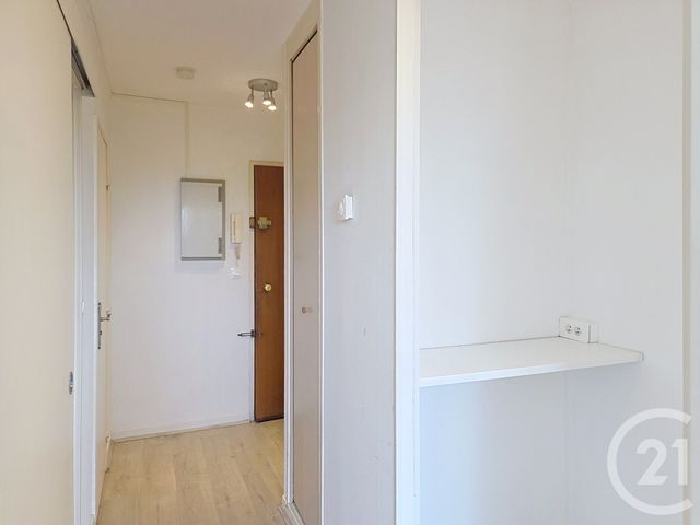 Appartement F1 à vendre - 1 pièce - 30.0 m2 - OLIVET - 45 - CENTRE - Century 21 Help'Immo