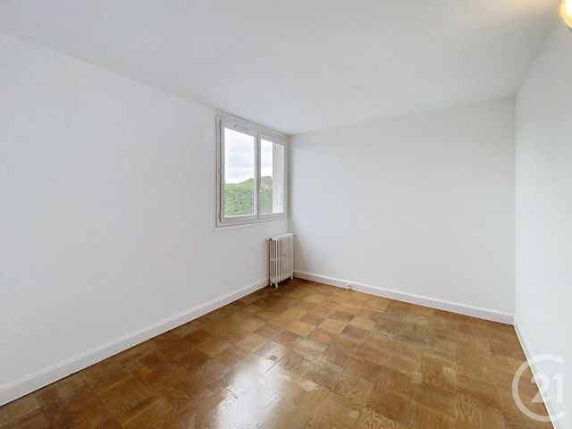 Appartement F3 à louer - 3 pièces - 59.46 m2 - ST JEAN DE LA RUELLE - 45 - CENTRE - Century 21 Help'Immo