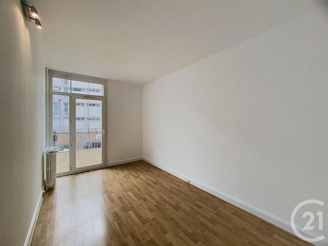 Appartement F3 à louer - 3 pièces - 59.46 m2 - ST JEAN DE LA RUELLE - 45 - CENTRE - Century 21 Help'Immo