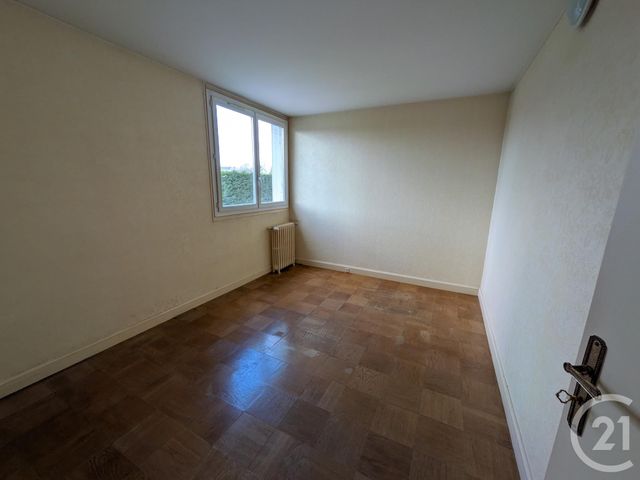 Appartement F3 à louer - 3 pièces - 59.46 m2 - ST JEAN DE LA RUELLE - 45 - CENTRE - Century 21 Help'Immo
