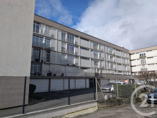 Appartement F3 à louer - 3 pièces - 59.46 m2 - ST JEAN DE LA RUELLE - 45 - CENTRE - Century 21 Help'Immo