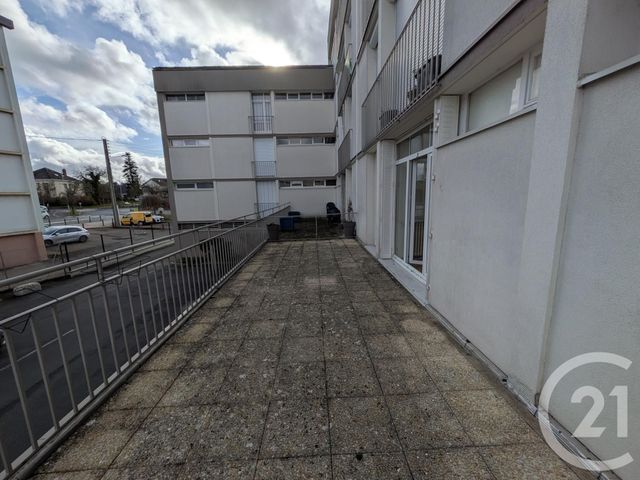 Appartement F3 à louer - 3 pièces - 59.46 m2 - ST JEAN DE LA RUELLE - 45 - CENTRE - Century 21 Help'Immo