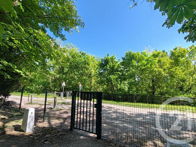Appartement F4 à vendre - 4 pièces - 76.42 m2 - LA CHAPELLE ST MESMIN - 45 - CENTRE - Century 21 Help'Immo