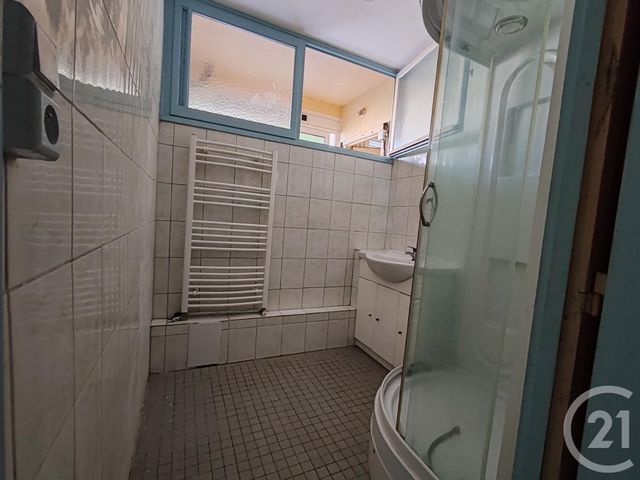 Appartement F4 à vendre - 4 pièces - 76.42 m2 - LA CHAPELLE ST MESMIN - 45 - CENTRE - Century 21 Help'Immo