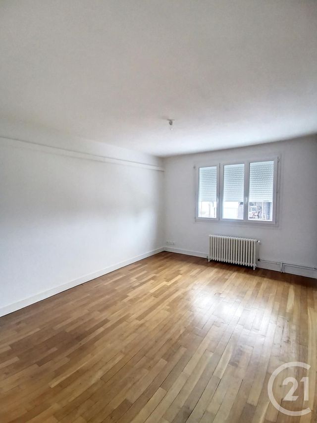 maison à louer - 6 pièces - 118.69 m2 - LION EN BEAUCE - 45 - CENTRE - Century 21 Help'Immo