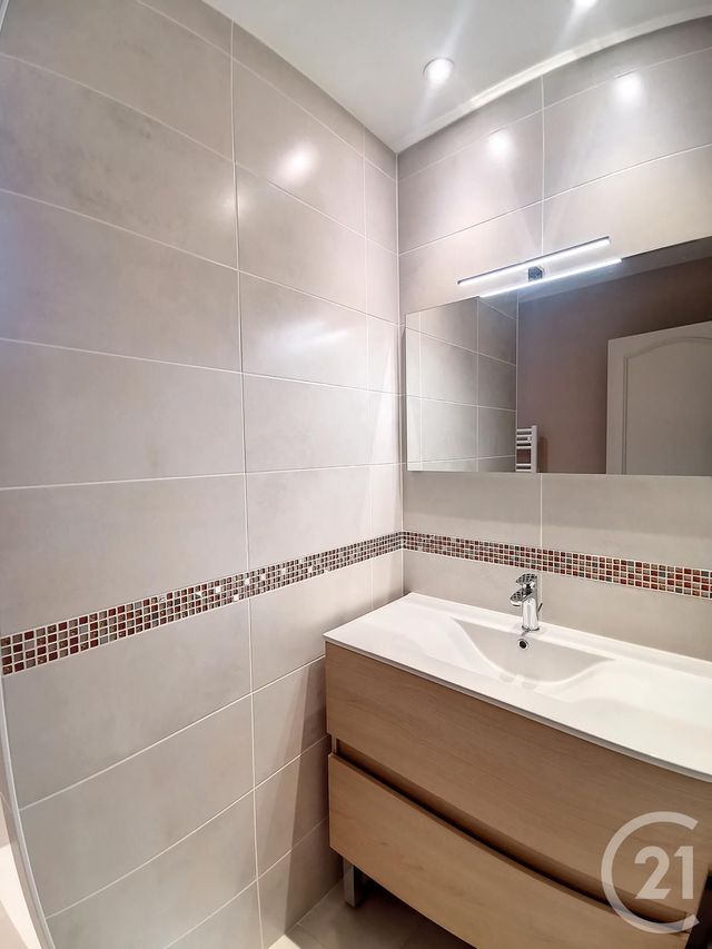 maison à louer - 6 pièces - 118.69 m2 - LION EN BEAUCE - 45 - CENTRE - Century 21 Help'Immo