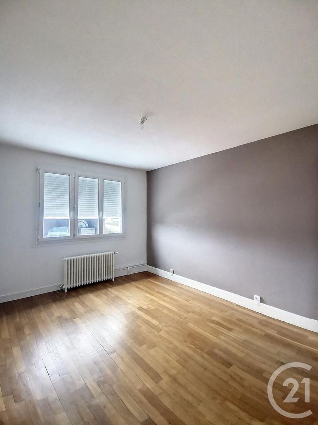 maison à louer - 6 pièces - 118.69 m2 - LION EN BEAUCE - 45 - CENTRE - Century 21 Help'Immo