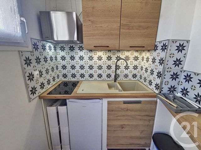 Appartement F1 à louer - 1 pièce - 27.39 m2 - ORLEANS - 45 - CENTRE - Century 21 Help'Immo