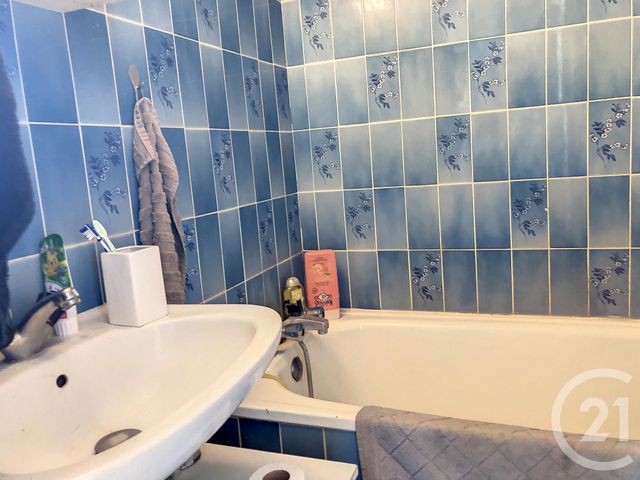 Appartement F1 à louer - 1 pièce - 19.07 m2 - ORLEANS - 45 - CENTRE - Century 21 Help'Immo