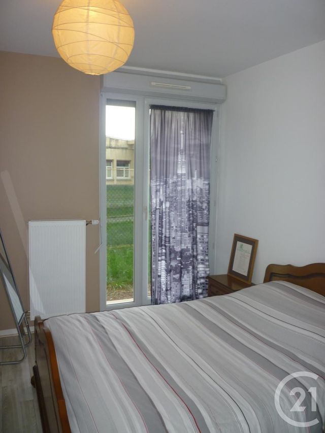 Appartement F3 à louer - 3 pièces - 63.57 m2 - FLEURY LES AUBRAIS - 45 - CENTRE - Century 21 Help'Immo