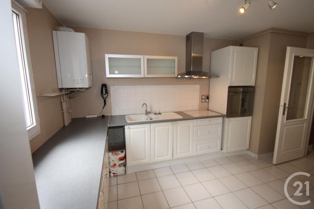 Appartement F3 à louer - 3 pièces - 67.94 m2 - FLEURY LES AUBRAIS - 45 - CENTRE - Century 21 Help'Immo