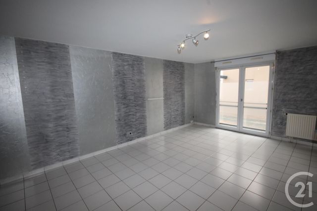 Appartement F3 à louer - 3 pièces - 67.94 m2 - FLEURY LES AUBRAIS - 45 - CENTRE - Century 21 Help'Immo