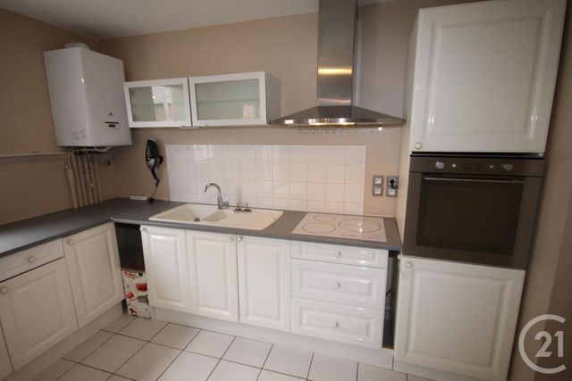 Appartement F3 à louer - 3 pièces - 67.94 m2 - FLEURY LES AUBRAIS - 45 - CENTRE - Century 21 Help'Immo