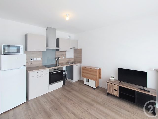 Appartement F1 à louer - 1 pièce - 33.1 m2 - LA CHAPELLE ST MESMIN - 45 - CENTRE - Century 21 Help'Immo
