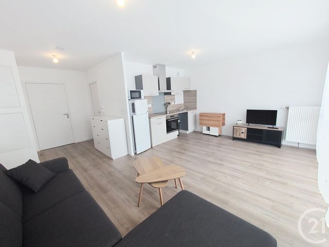 Appartement F1 à louer - 1 pièce - 33.1 m2 - LA CHAPELLE ST MESMIN - 45 - CENTRE - Century 21 Help'Immo