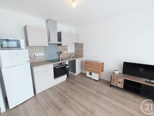 Appartement F1 à louer - 1 pièce - 33.1 m2 - LA CHAPELLE ST MESMIN - 45 - CENTRE - Century 21 Help'Immo