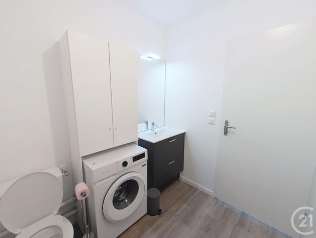 Appartement F1 à louer - 1 pièce - 33.1 m2 - LA CHAPELLE ST MESMIN - 45 - CENTRE - Century 21 Help'Immo