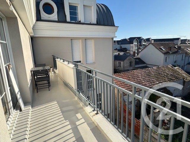 Appartement F2 à louer - 2 pièces - 41.1 m2 - ORLEANS - 45 - CENTRE - Century 21 Help'Immo