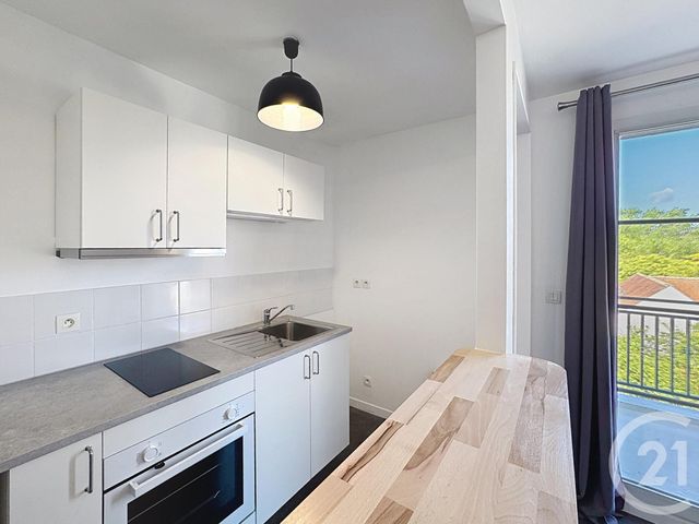 Appartement F2 à louer - 2 pièces - 41.1 m2 - ORLEANS - 45 - CENTRE - Century 21 Help'Immo
