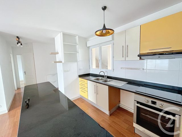 Appartement F3 à louer - 3 pièces - 60.15 m2 - ST JEAN DE LA RUELLE - 45 - CENTRE - Century 21 Help'Immo