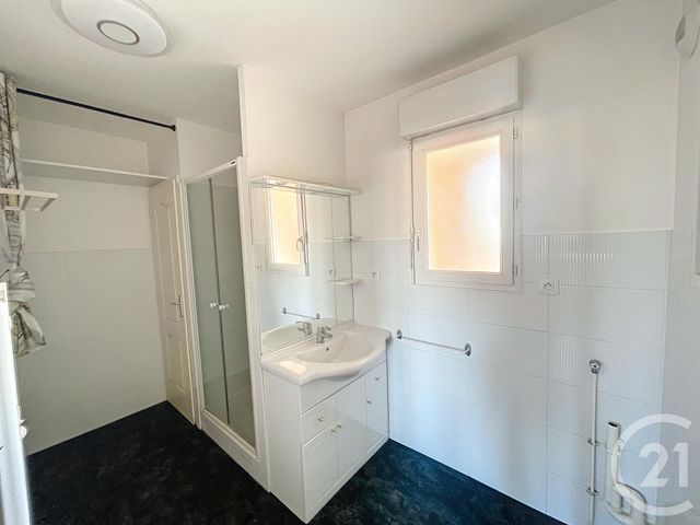 Appartement F3 à louer - 3 pièces - 60.15 m2 - ST JEAN DE LA RUELLE - 45 - CENTRE - Century 21 Help'Immo