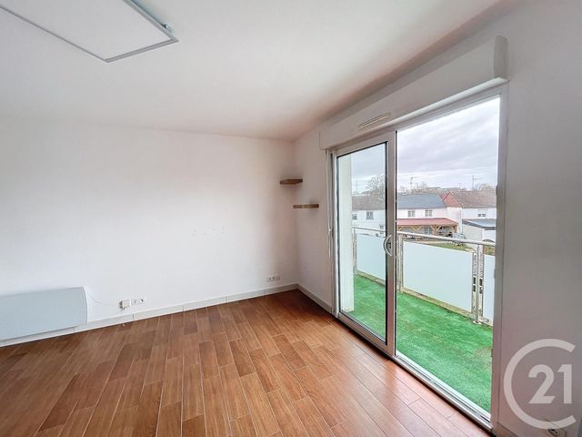 Appartement F3 à louer - 3 pièces - 60.15 m2 - ST JEAN DE LA RUELLE - 45 - CENTRE - Century 21 Help'Immo