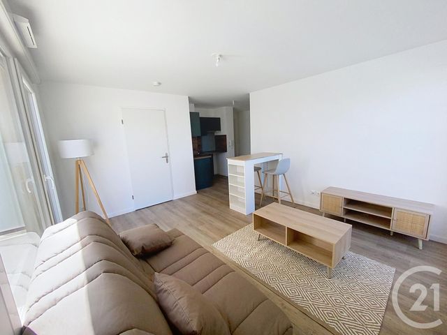 Appartement F1 à louer - 1 pièce - 28.48 m2 - LA CHAPELLE ST MESMIN - 45 - CENTRE - Century 21 Help'Immo