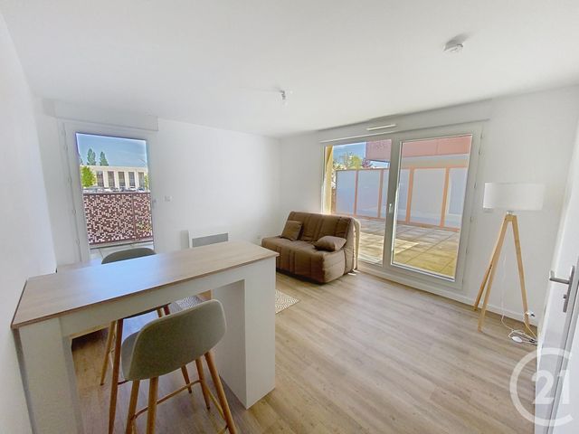 Appartement F1 à louer - 1 pièce - 28.48 m2 - LA CHAPELLE ST MESMIN - 45 - CENTRE - Century 21 Help'Immo