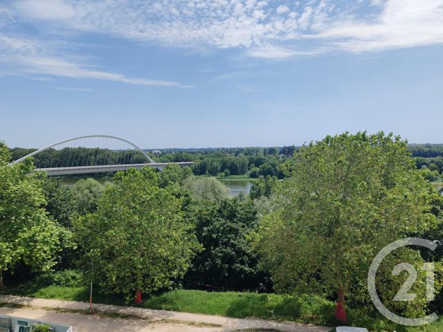 Appartement F5 à vendre - 5 pièces - 111.34 m2 - ST JEAN DE LA RUELLE - 45 - CENTRE - Century 21 Help'Immo