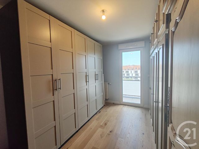 Appartement F5 à vendre - 5 pièces - 111.34 m2 - ST JEAN DE LA RUELLE - 45 - CENTRE - Century 21 Help'Immo